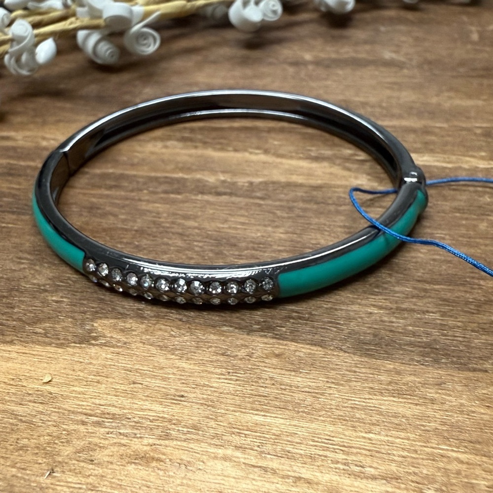 Manluck Chic Silver and Turquoise Cuff Crystal Bracelet